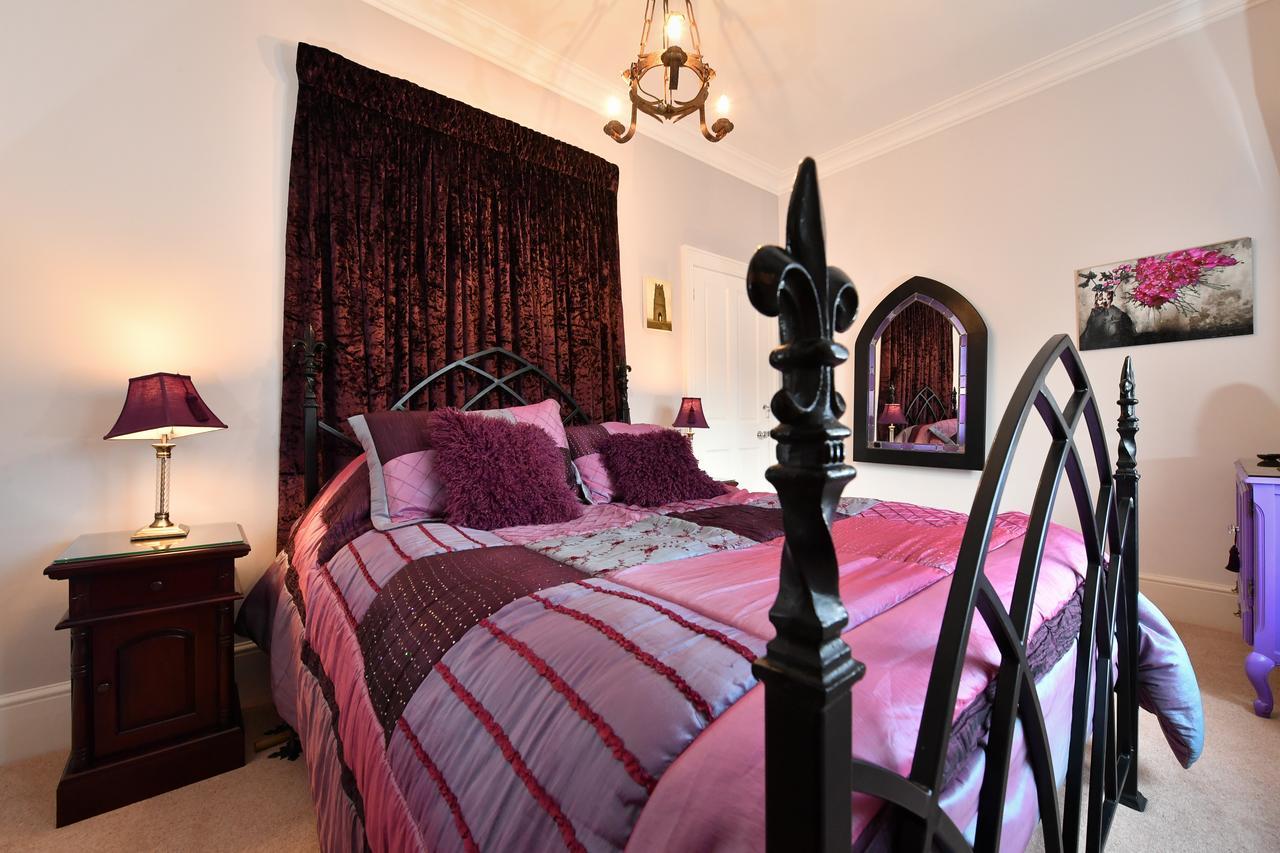 Heritage Bed And Breakfast Calne Exteriör bild