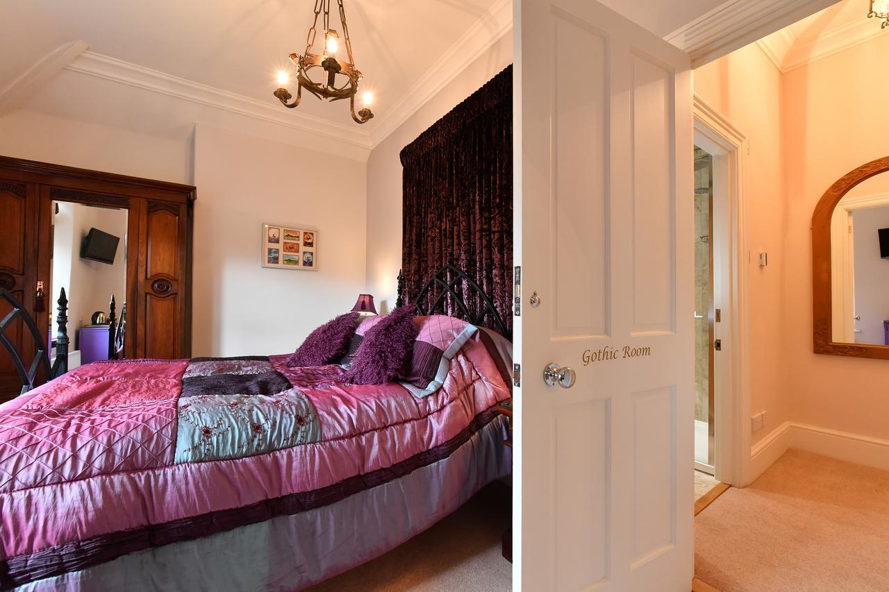 Heritage Bed And Breakfast Calne Exteriör bild