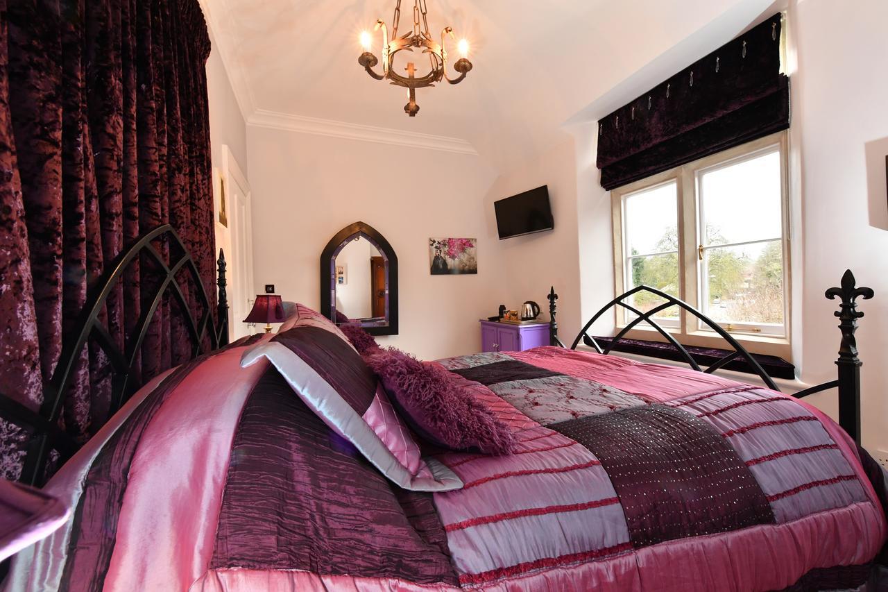 Heritage Bed And Breakfast Calne Exteriör bild