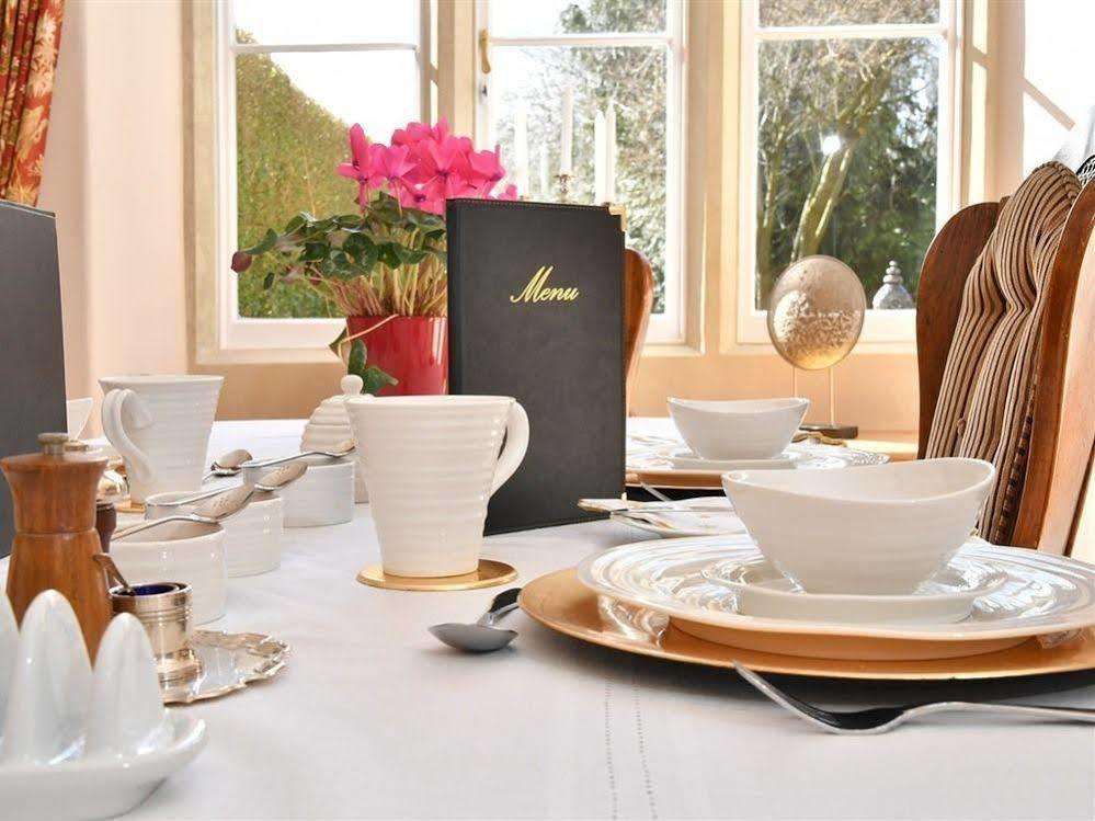 Heritage Bed And Breakfast Calne Exteriör bild